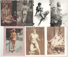 11 db MODERN erotikus akt képeslap, közte néhány régi / 11 modern erotic nude postcards, with some pre-1945 ones