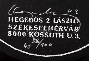 Hegedűs 2 László (1950-): Faludy György. Művészlemez (bakelit), filctoll. Jelzett (Hegedűs 2 László ...