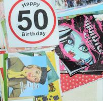 cca 2000 darab klf szalvéta, régi, modern és reklámos vegyesen, jó állapotban