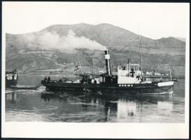 S.M.D. Berettyó ex Norma, a Dunai Flottila szállító hajójának használt hajó fényképe későbbi nagyítás 18x14 cm