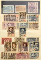 Finnország kis összeállítás a klasszikus időszaktól közepes berakóban, benne 2 küldemény, illetve ke...