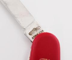 Victorinox és Mikov bicska, egyik sérüléssel, h: 9 cm