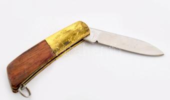 Kis bicska réz és fa nyéllel, nyitva h: 10,5 cm