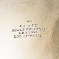 1940 Tiffany &amp; Co. art deco ezüst (Ag) legyezőalakos mogyorós tál. Sterling ezüst, formaszám...