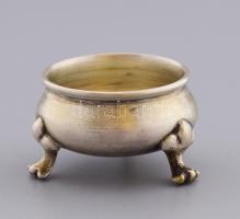 Ezüst (Ag) fűszerkínáló edény, jelzett, TB mesterjeggyel, d: 4,5 cm, nettó 19g