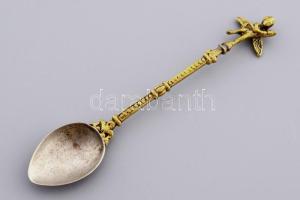 Antik fűszerkanál puttós díszítéssel, h: 10 cm
