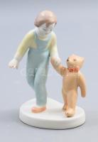 Aquincum macival sétáló gyermek, jelzett, hibátlan, m: 14,5 cm