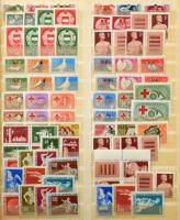 Magyar több példányos tétel 1950-1965 jó minőségű anyag 9 lapos rugós Schaubek berakóban (230.000 +)