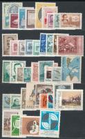 Argentína 85 db klf bélyeg, benne 46 teljes sor illetve egyedi kiadás, közepes berakólap mindkét old...