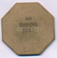 Svédország 1957. "Svéd Akadémiai Sportszövetség / Úszás" egyoldalas bronz díjérem, "S...