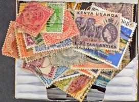 Angol gyarmatok pár ezer gyarmati és utódállami bélyeg kis dobozban ömlesztve
