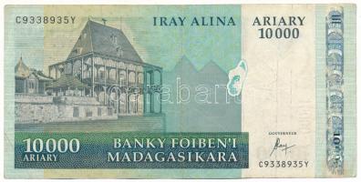 Madagaszkár 2015-2017. 10.000A "C 9338935 Y" T:F,VG
Madagascar 2015-2017. 10.000 Ariary &...