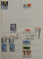 Spanyolország 1941-1990 sok példányos rendező 2 db 30 osztott lapos A4-es berakóban. Rendkívül tarta...