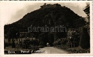 Déva, Parcul si cetatea / vár és park, Bethlen kastély / castle ruins, castle and park