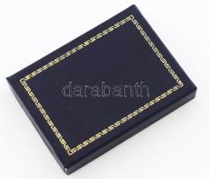 9 darab 18k arannyal bevont monogramos gomb, dobozában, d:1,5-2 cm