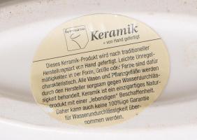 Modern fehér csíkozású váza, hibátlan, 28x22 cm