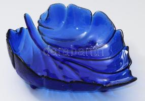 Anyagában színezett királykék levél alakú kínáló három lábon, hibátlan, 30,5x28 cm