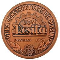 Románia "UCM Resita Gépgyár - Alapítva 1771" kétoldalas bronz emlékérem törött műanyag tok...