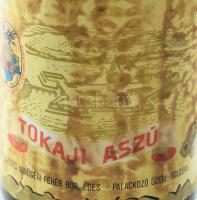 1975. Tokaji 3 puttonyos aszú, sérült címke, 0,5l