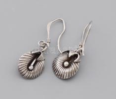 Ezüst(Ag) szecessziós jellegű fülbevalópár, jelzett, 3,6×1,3 cm, nettó: 5,1 g