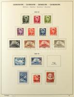 Gyűjtemény maradvány Schaubek albumban: Dánia 585 db bélyeg, Grönland, Feröer 200 db bélyeg, Izland ...