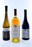 3 üveg bor: Büttner Balatoni Zweigelt 2018 + Dobosi Kéknyelű 2021 + Gróf Degenfeld Tokaji Hárslevelű 2011, bontatlan.