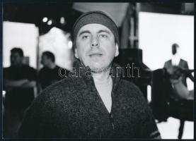 1998 Friderikusz Sándor televíziós személyiség, Szigetcsán Zoltán fotója, 13×18 cm