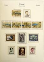 1945-1971 3 kötet Leuchtturm előnyomott falcmentes album szórványos gyűjteménnyel, jó állapotban, UN...