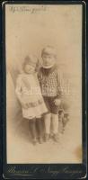 cca 1900 Moldován gyerekek, keményhátú fotó Ürmösi nagybányai műterméből, 21×10 cm