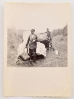 cca 1940 Vadászati fotó tétel, összesen 23 db, azonosítandó erdélyi helyszín, 9x6,5 cm és 8,5x13,5 c...