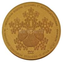 2000. "Sejtbiológiai és Mikropaleontológiai Laboratórium - József Attila Tudományegyetem Szeged" egyoldalas, aranyozott bronz díjérem (60mm) T:AU Hungary 2000. "Laboratorium Biologiae Cellularis ET Micropalaeontologiae - In universitate Scientiarum Szegediensi de Attila József Nominata" one-sided, gilded bronze award medal (60mm) C:AU