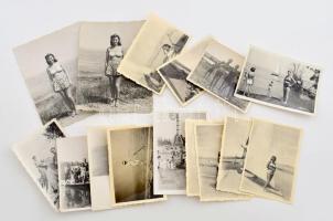 cca 1930-1950 Balatoni fürdőzőket, vitorlázókat, fürdőruhásokat ábrázoló fotók, összesen 15 db, vegyes méretben és állapotban