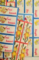 ca 1930-50 trafikos litho képek kb 20-30 ívnyi, füzetben őrizve