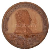 1993. "Bizományi Kereskedőház és Záloghitel Rt - Mária Terézia alapította az első magyar zálogházat 1773-1993 / Emlékül - Az 1773-ban kelt alapítólevél pecsétjével hitelesítve" emlékérem gipsz előlapi POZITÍV nagyminta (197mm) T:AU Hungary 1993. "Bizományi Kereskedőház és Záloghitel Rt - Mária Terézia alapította az első magyar zálogházat 1773-1993 / Emlékül - Az 1773-ban kelt alapítólevél pecsétjével hitelesítve (Bizományi Kereskedőház és Záloghitel Rt - Maria Theresa founded the first Hungarian pawnshop 1773-1993 / In memory - Authenticated with the seal of the founding document dated 1773)" obverse POSITIVE large plaster sample (197mm) C:AU