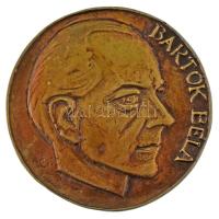 Tőrös Gábor (1934-2021) "Bartók Béla" egyoldalas, öntött bronz emlékérem, tetején akasztáshoz fúrt lyukkal (108mm) T:AU