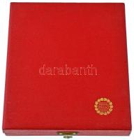 1978. Kisiparosok Országos Szövetsége "KIOSZ 1948-1978" egyoldalas, öntött bronz emlékplak...