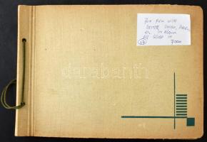 Kb. 70 db MODERN színész és színésznő képeslap albumban, beragasztva / Cca. 70 MODERN actors and act...