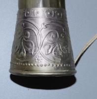 Szaru díszkürt, szerelékkel, h: 36 cm