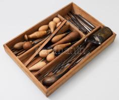 Berakónyi sokdarabos antik cipész szerszám gyűjtemény, jó darabokkal.