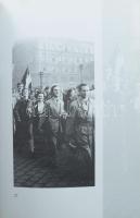 Mi ezen az úton maradunk 1956-2002. Emlékezzünk! Orbán Viktor által DEDIKÁLT! H.n., Art-Gra-Fon. Kia...