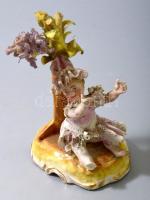 Antik német porcelán figura, jelzett, hiányokkal, m: 10 cm