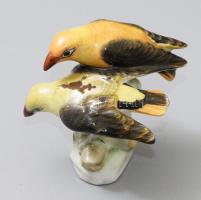 Herendi bogyós ágon ülő madárpár. Jelzett, hibátlan, m: 6,5 cm