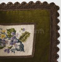 3 darab historizáló asztalterítő, jó állapotban, klf méretben