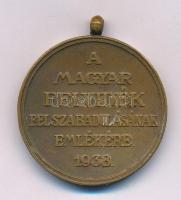 1938. "Felvidéki Emlékérem" bronz kitüntetés mellszalag nélkül T:XF, pici ph. Hungary 1938. "Upper Hungary Medal" bronze decoration without ribbon C:XF, tiny edge error NMK 427.