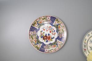 Jelzett kínai dísztál, hibátlan, d: 27 cm