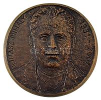 Pató Róza (1934-2018) DN "Dr. Ihász Mihály 1931-2002 / Sebész-professzor akadémikus" kétoldalas, öntött bronz plakett (~72mm) T:AU
