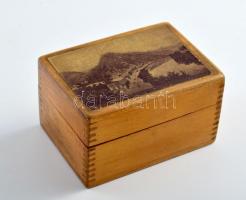 Gyűrűtartó fadoboz, látkép díszítéssel, 4x6 cm