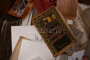 Egy banánosládányi papírrégiség: okmányok, nyomtatványok, reklám, fotók, stb,