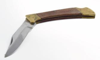 Trial bicska, réz rárakásos fa nyéllel, jelzett, nyitva h: 18 cm