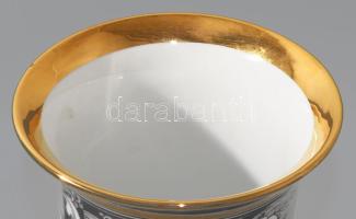 Hollóházi Szász Endre által tervezett dekorral díszített porcelán váza. Jelzett, hibátlan m: 29,5 cm